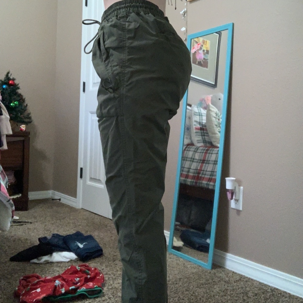 Cargo pants - Picture 2 of 3